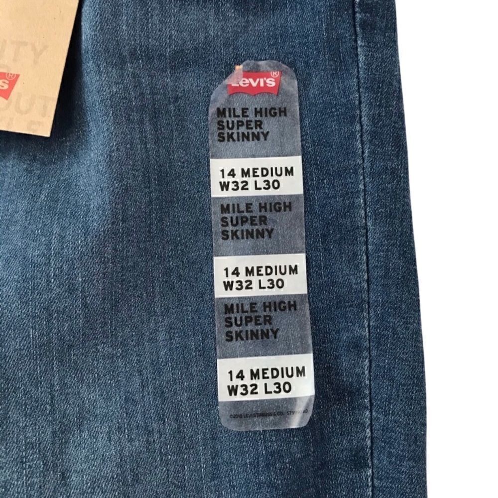 New! Levi’s Mile High Rise Ripped Distressed Raw Hem Frayed Skinny Jeans - Picture 5 of 11